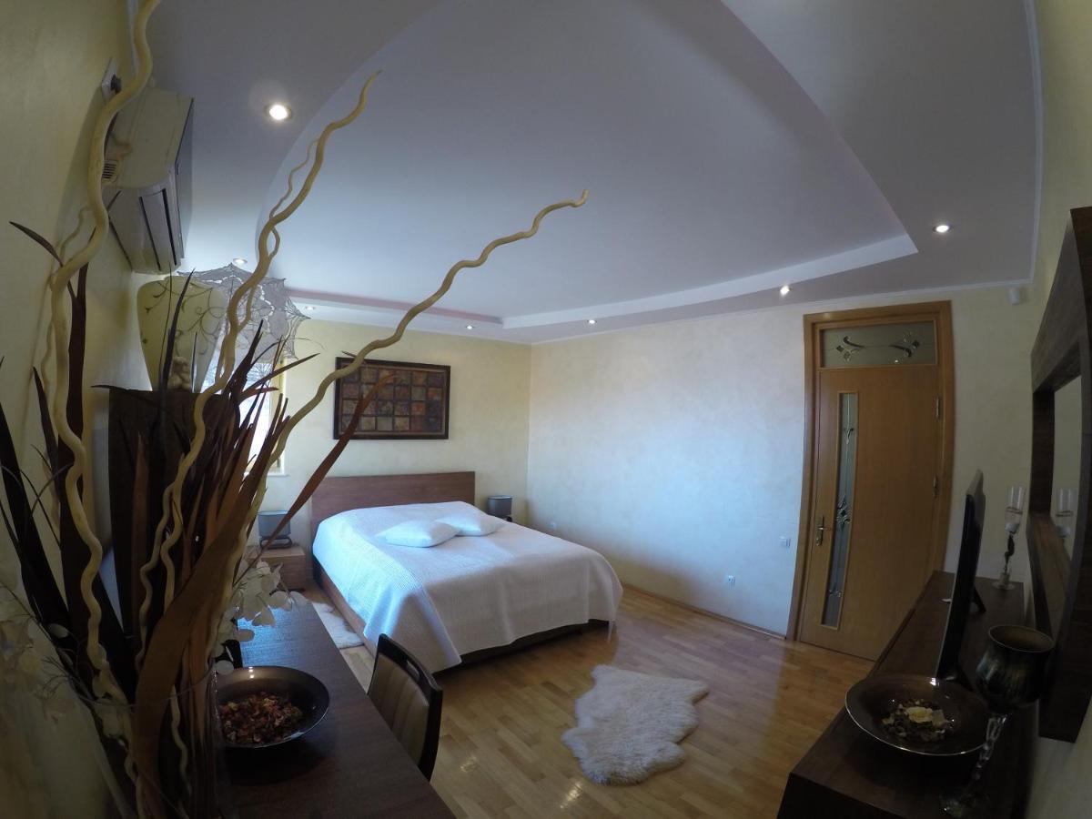 Casa Edwin Bed & Breakfast Constanta Exterior photo
