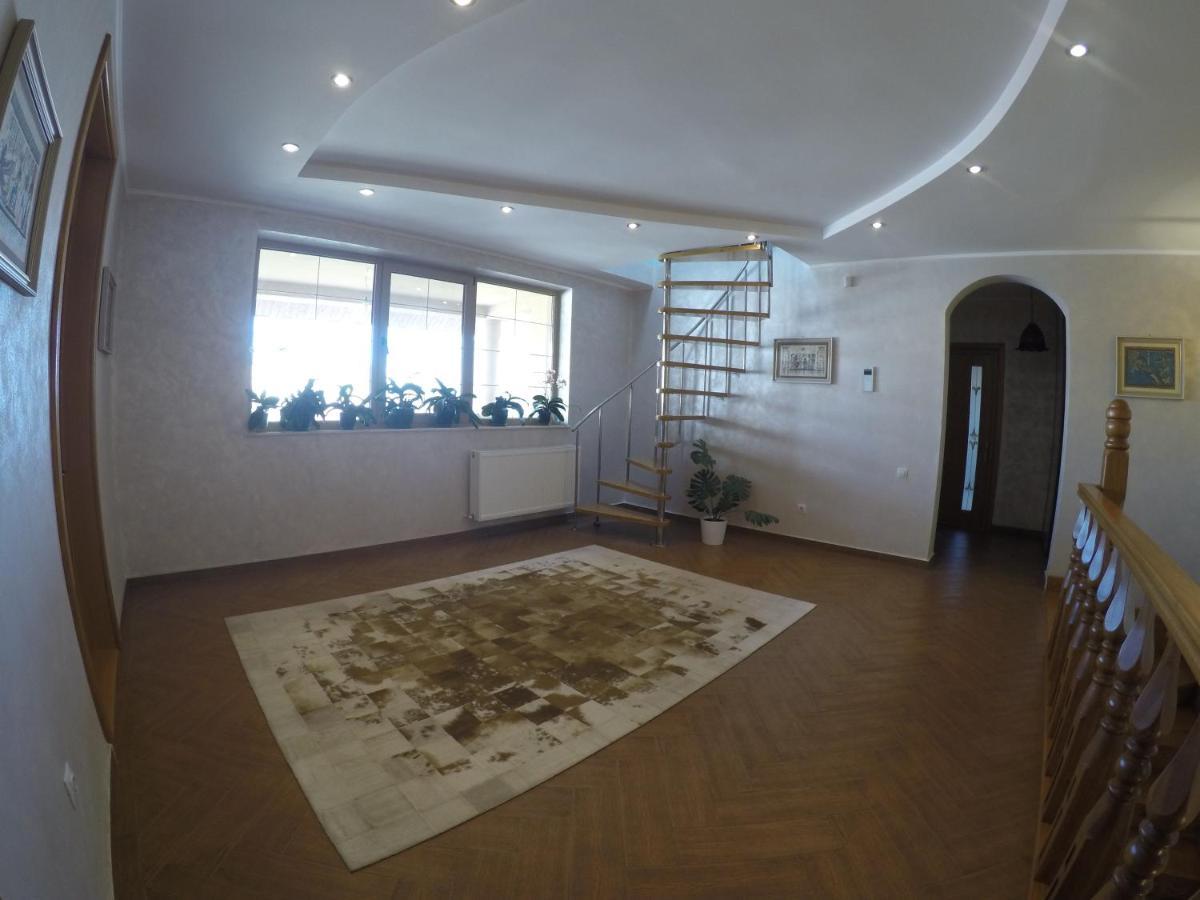 Casa Edwin Bed & Breakfast Constanta Exterior photo