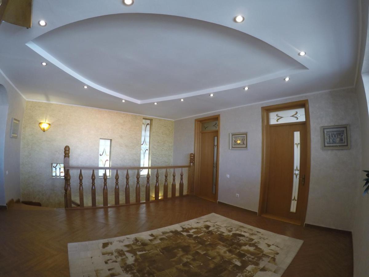 Casa Edwin Bed & Breakfast Constanta Exterior photo